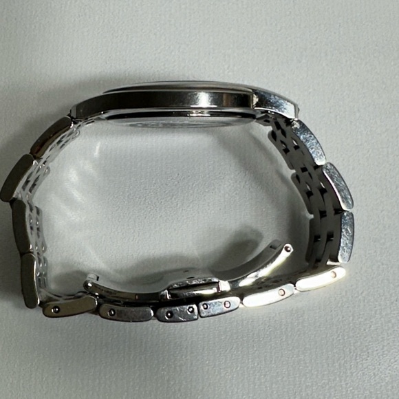 Gucci Watch - Picture 7 of 10